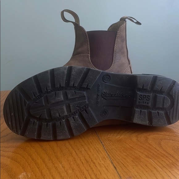 Blundstones 585 Classic in Rustic brown - Picture 2 of 2